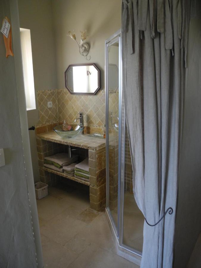 Oustau De Piera Bed & Breakfast Горд Екстериор снимка